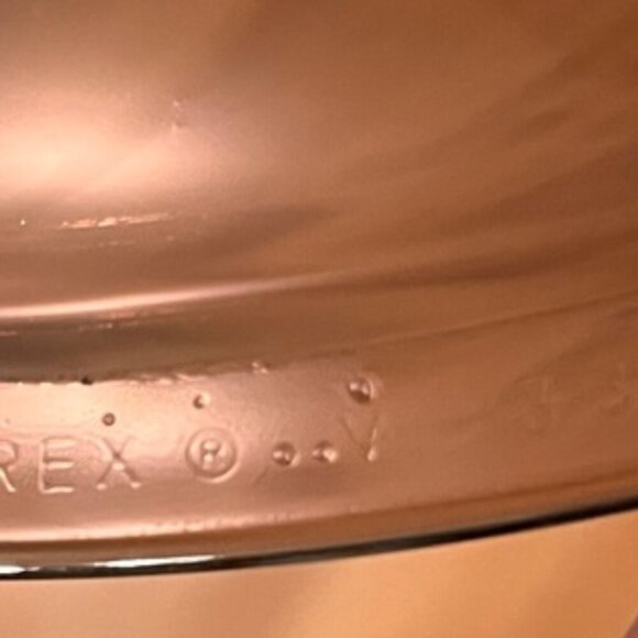 Pyrex Visions Cranberry 2.5 Qt Round Casserole V-33-B with Lid V-33-C - Picture 11 of 11